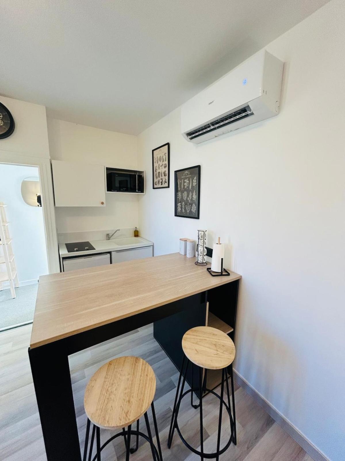 Appartement Charmant Proche Gare Tours Esterno foto