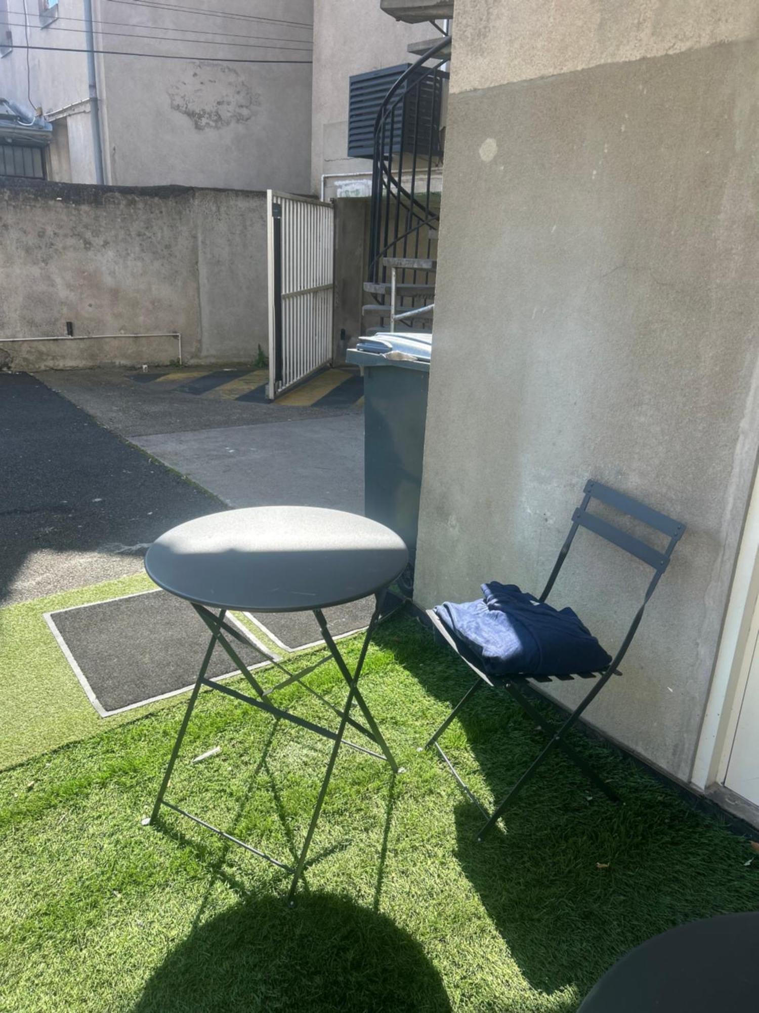 Appartement Charmant Proche Gare Tours Esterno foto